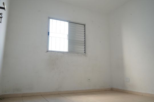 Quarto 2 de casa para alugar com 2 quartos, 70m² em Chácara Seis de Outubro, São Paulo