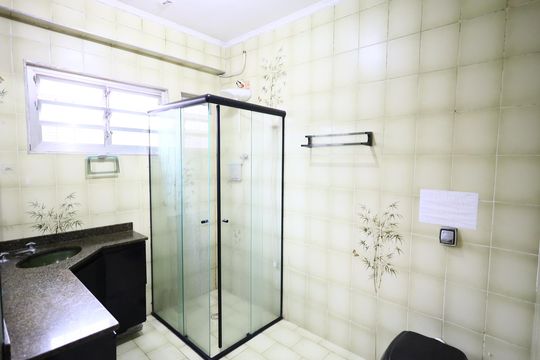 Banheiro de casa para alugar com 3 quartos, 125m² em Cipava, Osasco