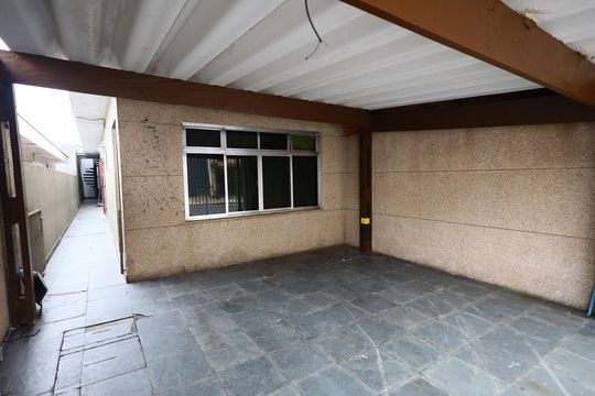 Garagem de casa para alugar com 3 quartos, 125m² em Cipava, Osasco