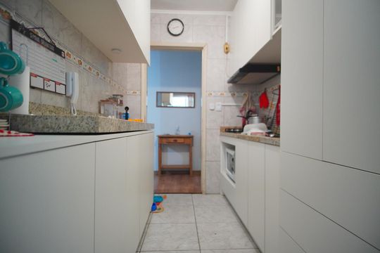 Cozinha de apartamento à venda com 1 quarto, 58m² em Jardim Dona Leopoldina, Porto Alegre