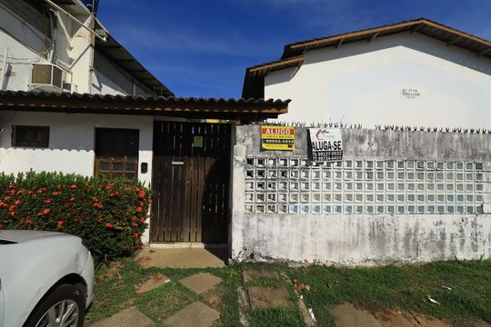 Fachada de casa para alugar com 2 quartos, 150m² em Stella Maris, Salvador