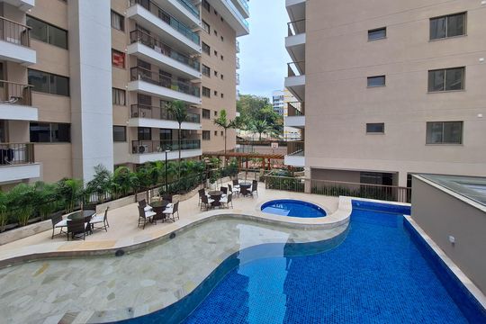 Vista da Sala de apartamento para alugar com 2 quartos, 90m² em Icaraí, Niterói