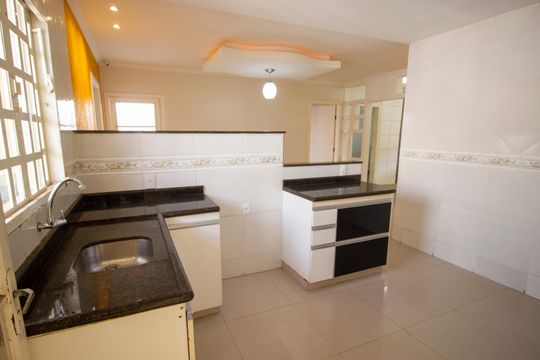 Casa para alugar com 3 quartos, 135m² em Qnp 34, Brasília