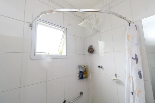 Banheiro da Suíte 1 de casa à venda com 2 quartos, 88m² em Jardim Santo Alberto, Santo André