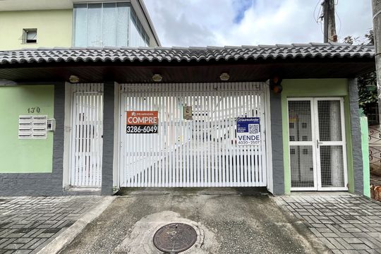 Fachada de casa de condomínio à venda com 3 quartos, 144m² em Taquara, Rio de Janeiro