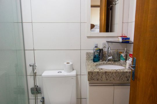 Apartamento à venda com 2 quartos, 60m² em Colônia Agrícola Samambaia, Brasília