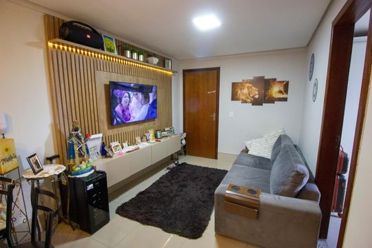Apartamento à venda com 2 quartos, 60m² em Colônia Agrícola Samambaia, Brasília