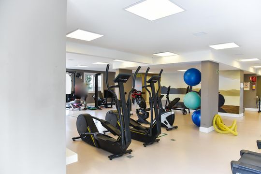 Área comum - Academia de apartamento para alugar com 2 quartos, 75m² em São Sebastião, Porto Alegre