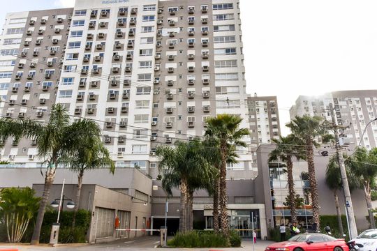 Fachada de apartamento para alugar com 2 quartos, 75m² em São Sebastião, Porto Alegre