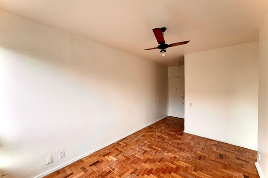 Apartamento para alugar com 2 quartos, 60m² em Laranjeiras, Rio de Janeiro