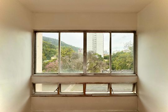Apartamento para alugar com 2 quartos, 60m² em Laranjeiras, Rio de Janeiro