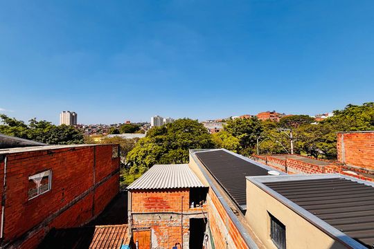 Vista fundos casa 3 de casa à venda com 5 quartos, 150m² em Conceicao, Osasco