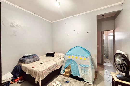 Quarto casa 2 de casa à venda com 5 quartos, 150m² em Conceicao, Osasco