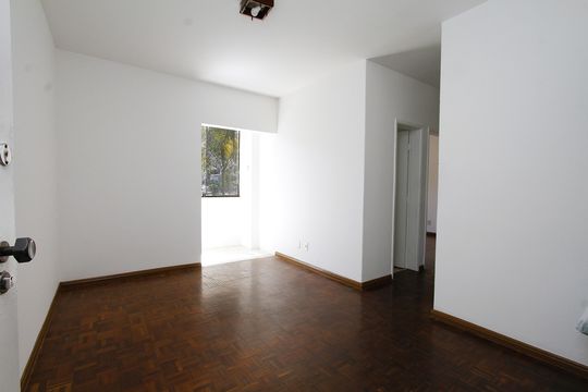 Apartamento para alugar com 3 quartos, 75m² em Estoril, Belo Horizonte