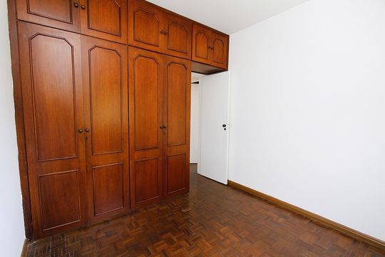 Quarto 2 de apartamento para alugar com 3 quartos, 75m² em Estoril, Belo Horizonte