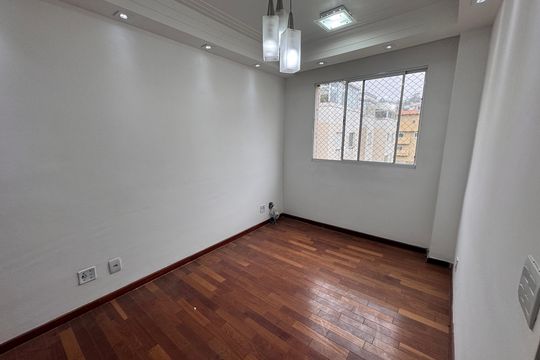Sala de apartamento para alugar com 3 quartos, 86m² em Roselândia, Cotia