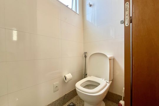 Apartamento à venda com 3 quartos, 200m² em Santa Tereza, Belo Horizonte