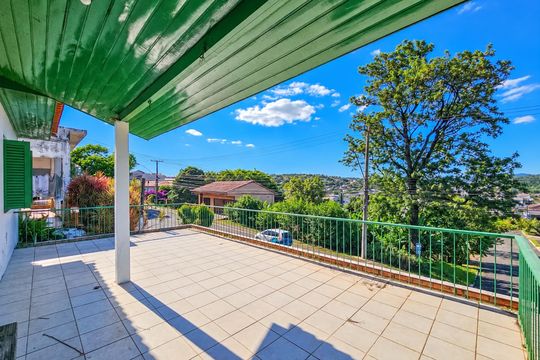 Quintal de casa para alugar com 2 quartos, 78m² em Rincão, Novo Hamburgo