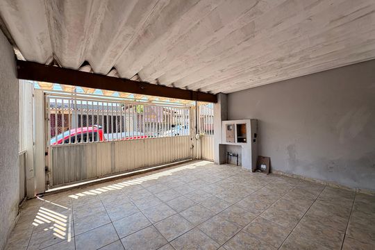 Garagem de casa à venda com 2 quartos, 86m² em Jardim Alvorada, Santo André