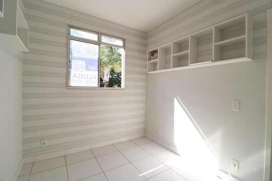 Quarto 1 de apartamento para alugar com 2 quartos, 44m² em Gávea, Uberlândia