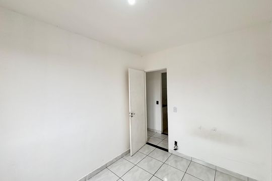 Quarto 1 de apartamento para alugar com 2 quartos, 42m² em Jardim Sao Miguel, Ferraz de Vasconcelos
