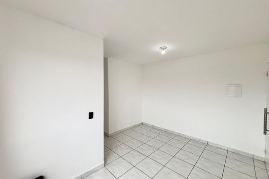 Sala de apartamento para alugar com 2 quartos, 42m² em Jardim Sao Miguel, Ferraz de Vasconcelos