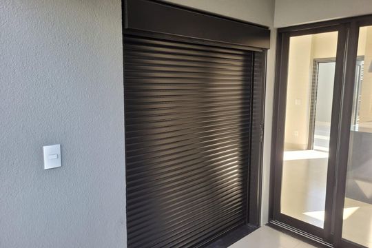 Área de serviço de casa à venda com 3 quartos, 90m² em Jardim dos Colibris, Indaiatuba