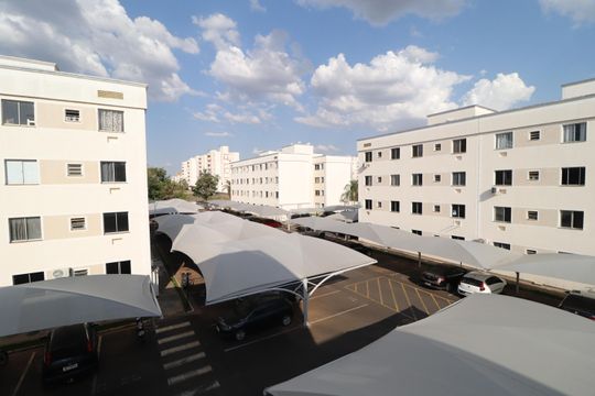 Vista Área de Serviço de apartamento para alugar com 2 quartos, 50m² em Jardim Canaã, Uberlândia