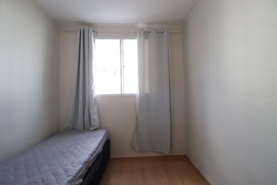 Quarto 1 de apartamento para alugar com 2 quartos, 50m² em Jardim Canaã, Uberlândia