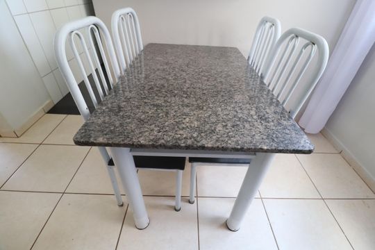 Sala de apartamento para alugar com 2 quartos, 50m² em Jardim Canaã, Uberlândia