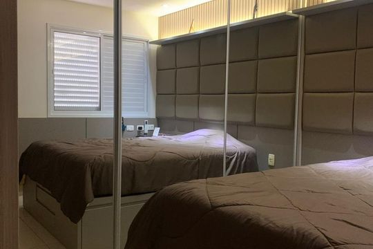 Suíte de apartamento à venda com 3 quartos, 96m² em Jardim Atlantico, Goiânia