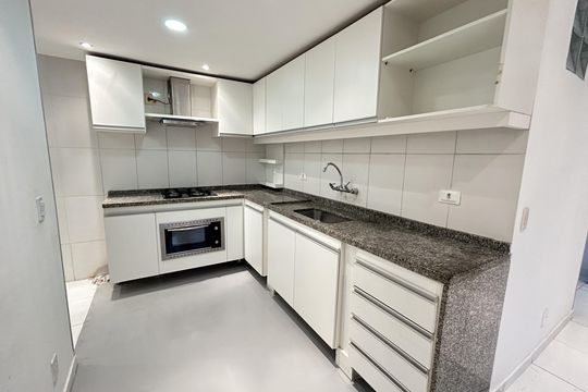 Cozinha de casa para alugar com 4 quartos, 198m² em Honório Gurgel, Rio de Janeiro