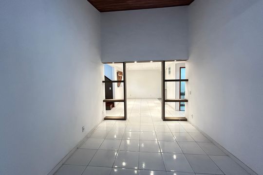 Casa para alugar com 4 quartos, 198m² em Honório Gurgel, Rio de Janeiro