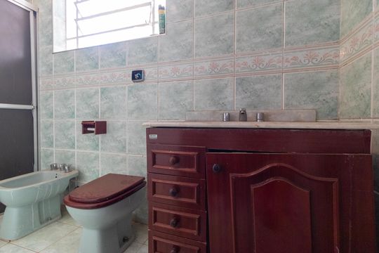 Banheiro da Suíte de casa para alugar com 3 quartos, 250m² em Vila Nova, Campinas
