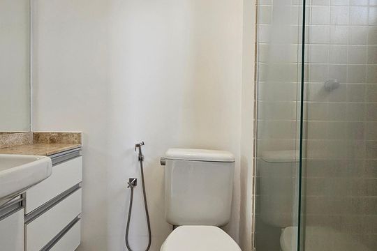 Banheiro Suíte de apartamento para alugar com 3 quartos, 70m² em Parque das Flores, Campinas