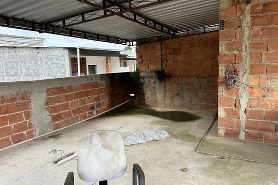 Terraço de casa à venda com 1 quarto, 100m² em Vila Valqueire, Rio de Janeiro