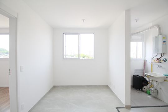 Apartamento para alugar com 2 quartos, 44m² em Jardim Maria Duarte, São Paulo