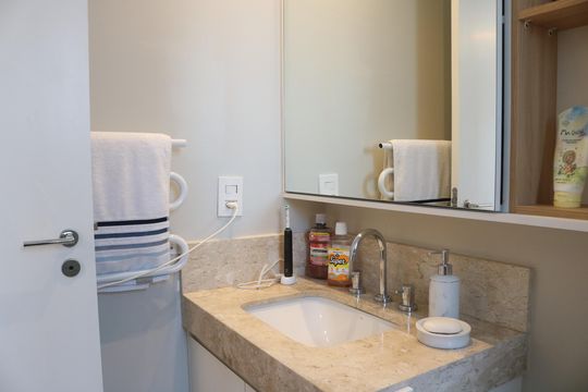 Banheiro 1 de apartamento à venda com 3 quartos, 147m² em Vila Leopoldina, São Paulo