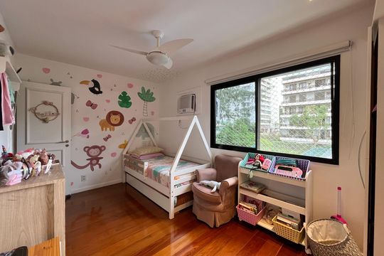 Apartamento à venda com 3 quartos, 130m² em Barra da Tijuca, Rio de Janeiro