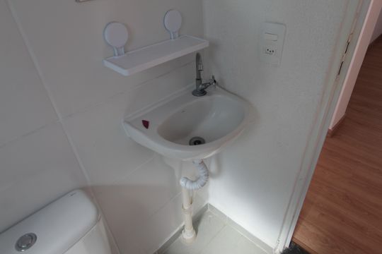 Banheiro Social de apartamento para alugar com 2 quartos, 47m² em Jequitibá, Belo Horizonte