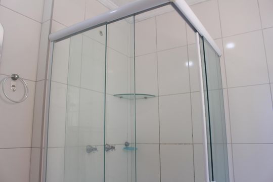 Banheiro da Suíte de apartamento para alugar com 2 quartos, 67m² em Barcelona, São Caetano do Sul