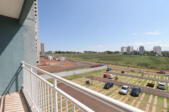 Sacada de apartamento para alugar com 2 quartos, 48m² em Maubisa, Ribeirão Preto