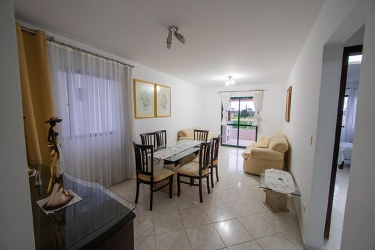 Apartamento para alugar com 2 quartos, 75m² em Vila Izabel, Curitiba