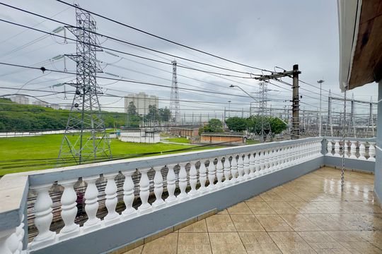 Sacada de casa à venda com 2 quartos, 178m² em Vila Sao Rafael, Guarulhos