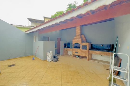 Quintal de casa à venda com 2 quartos, 178m² em Vila Sao Rafael, Guarulhos