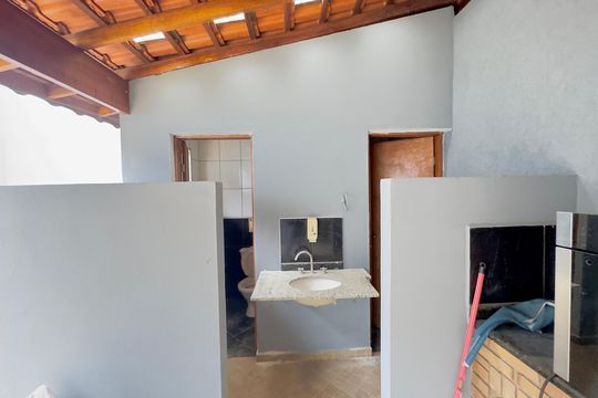 Casa à venda com 2 quartos, 178m² em Vila Sao Rafael, Guarulhos
