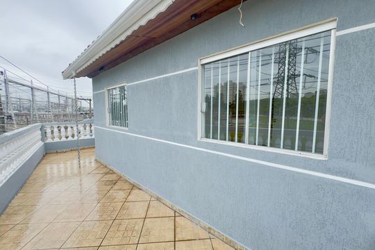 Sacada de casa à venda com 2 quartos, 178m² em Vila Sao Rafael, Guarulhos