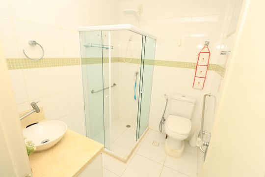 Banheiro de apartamento para alugar com 4 quartos, 150m² em Graça, Salvador