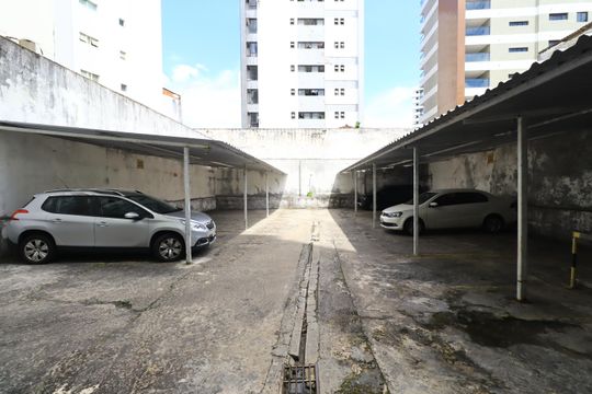 Garagem de apartamento para alugar com 4 quartos, 150m² em Graça, Salvador