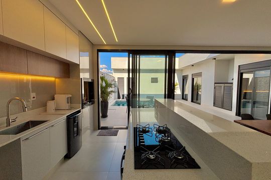 Cozinha de casa de condomínio à venda com 3 quartos, 202m² em Jardim Park Real, Indaiatuba